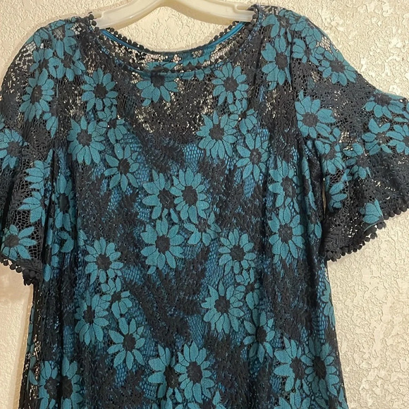 Lace Dress By Sandra Darren - Picture 5 of 9